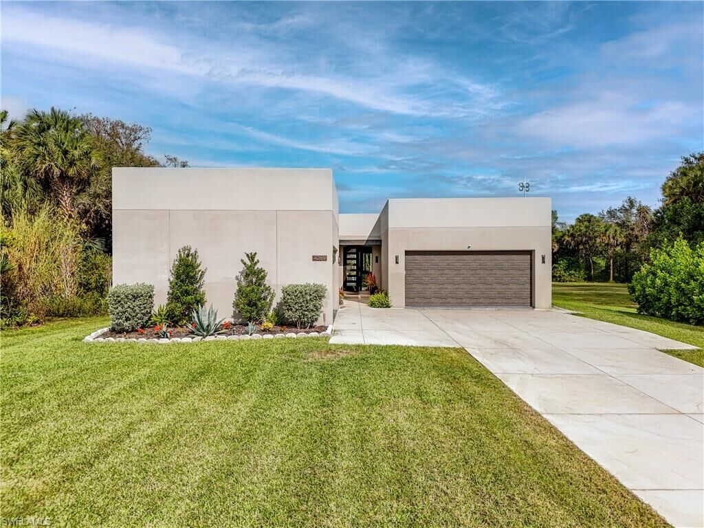 Property Photo:  4269 15th Ave SW  FL 34116 