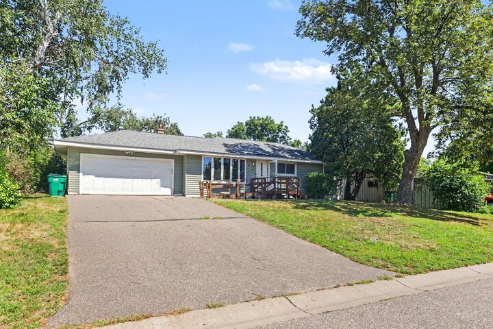 Property Photo:  217 Dawn Avenue  MN 55126 