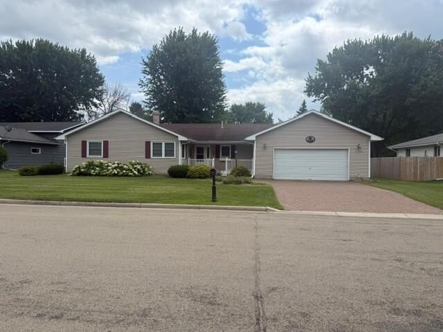 Property Photo: 1717 Canary Drive MN 56007