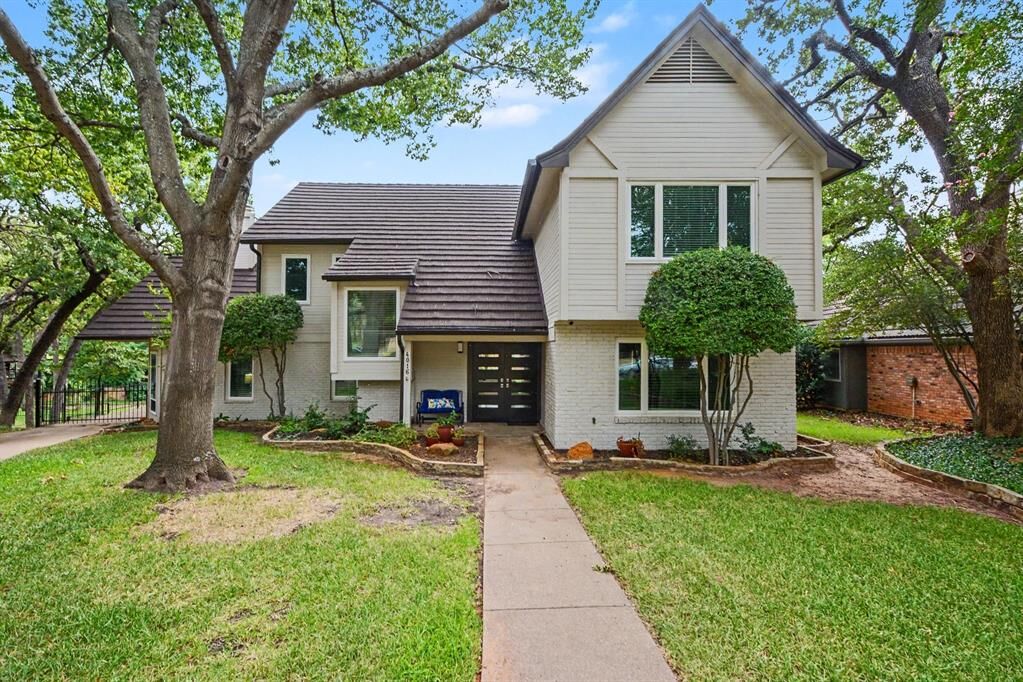Property Photo: 4016 Ambleside Court TX 76034