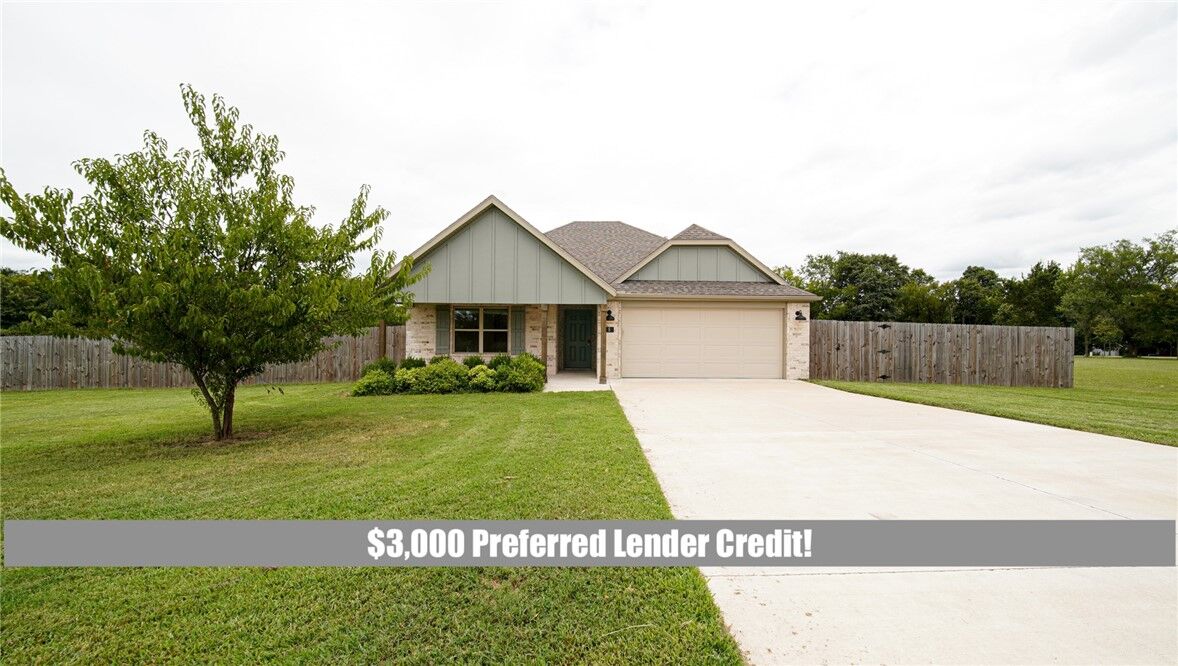 Property Photo: 8 McDole Lane AR 72715