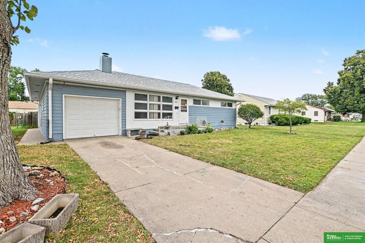 Property Photo:  1332 Fairacres Drive  NE 68025 
