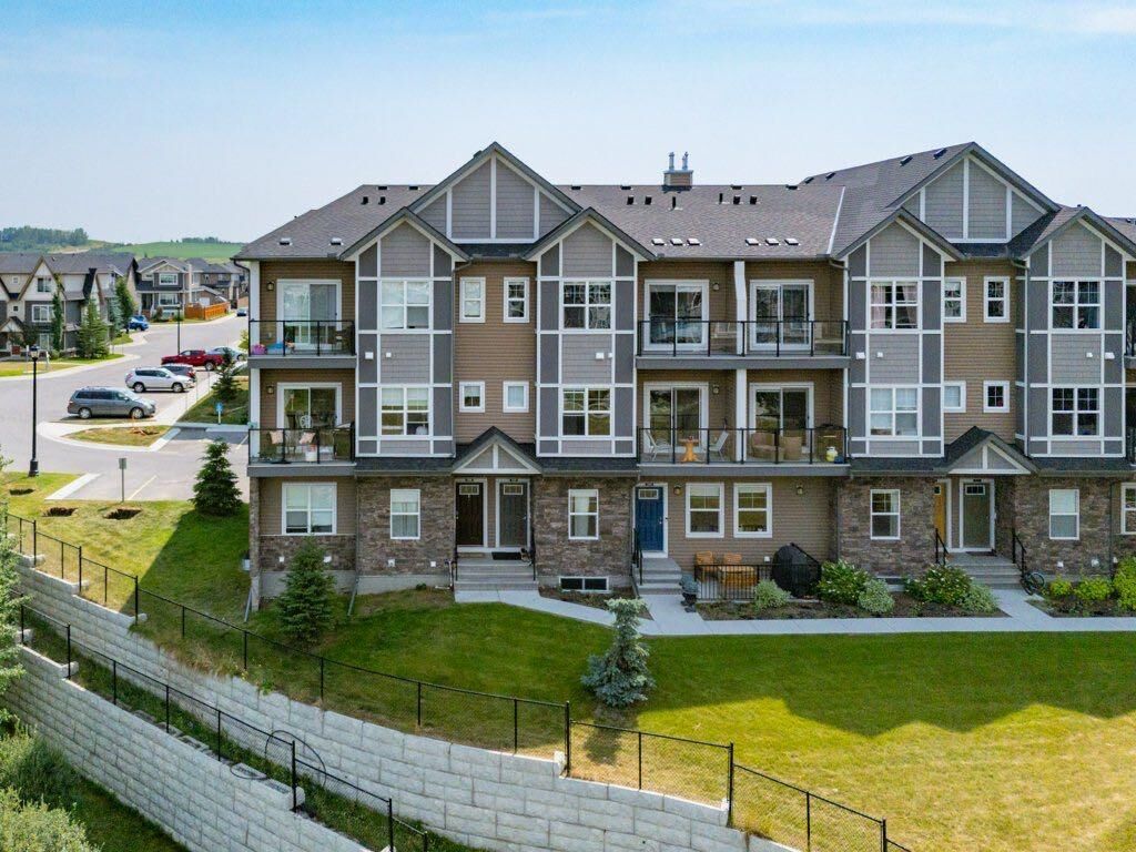 Property Photo: 250 Fireside View 709 AB T4C 2M2