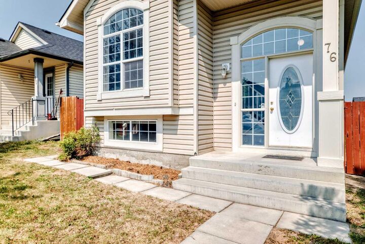 Property Photo: 76 Coville Close NE AB T3K 5W1