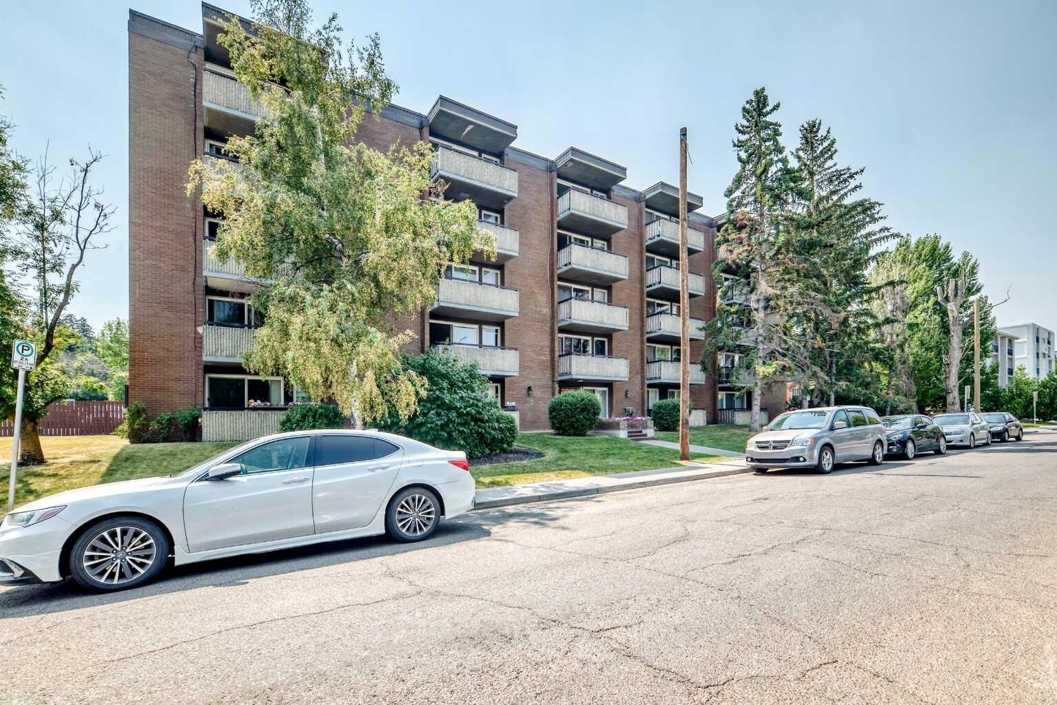 Property Photo: 903 19 Avenue SW 407 AB T2T 0H8