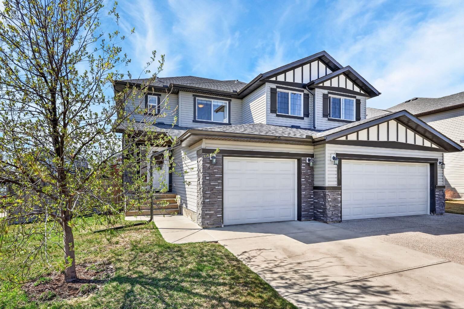 Property Photo: 1901 Baywater Alley SW AB T4B 0T4