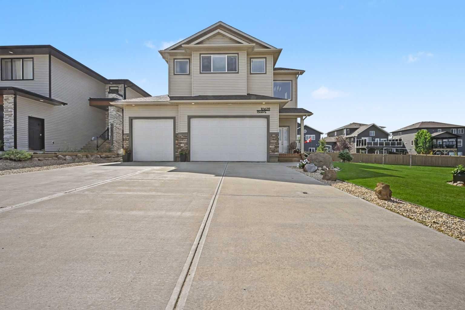Property Photo: 10629 151 Avenue AB T8X 0S5