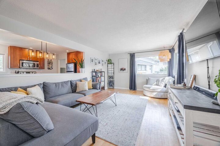 Property Photo: 60 Fairview Crescent SE AB T2H 0Z6