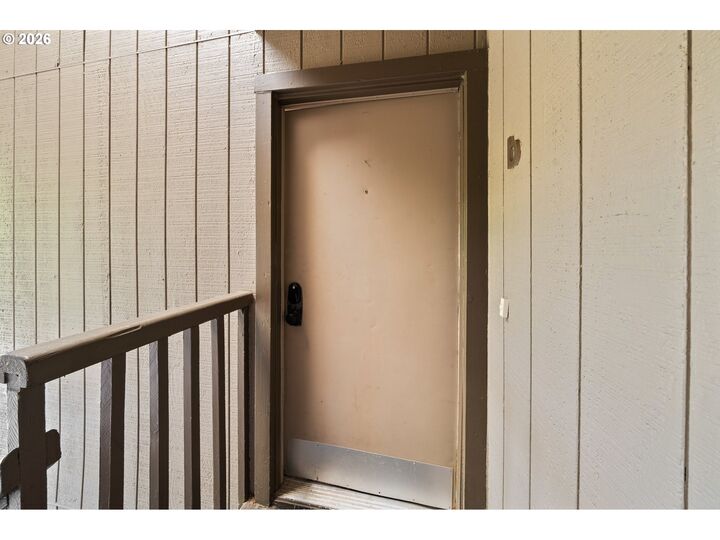 Property Photo: 7736 SW Barnes Rd B OR 97225