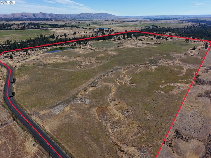 Property Photo:  55363 Smock Rd  OR 97063 