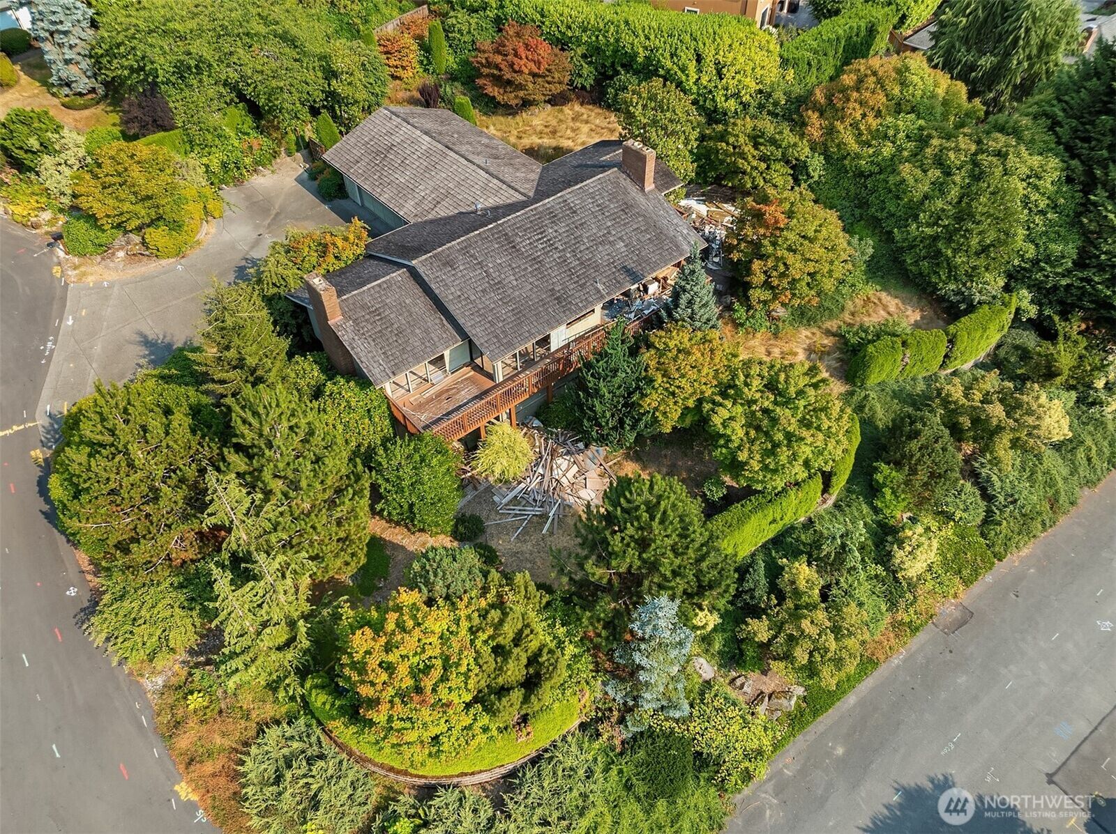 Property Photo:  8811 NE 15th Place  WA 98004 