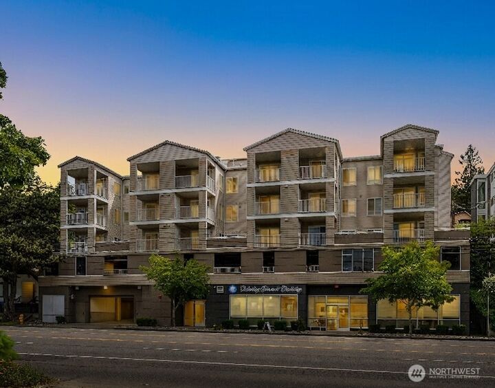 Property Photo:  2530  Fifteenth Avenue W 410  WA 98119 