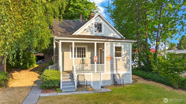 Property Photo: 115 3rd Avenue N WA 98020