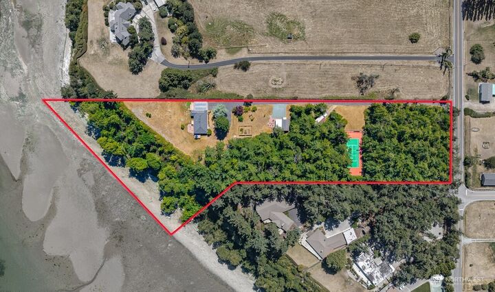 Property Photo:  1526  Scenic Heights Road  WA 98277 