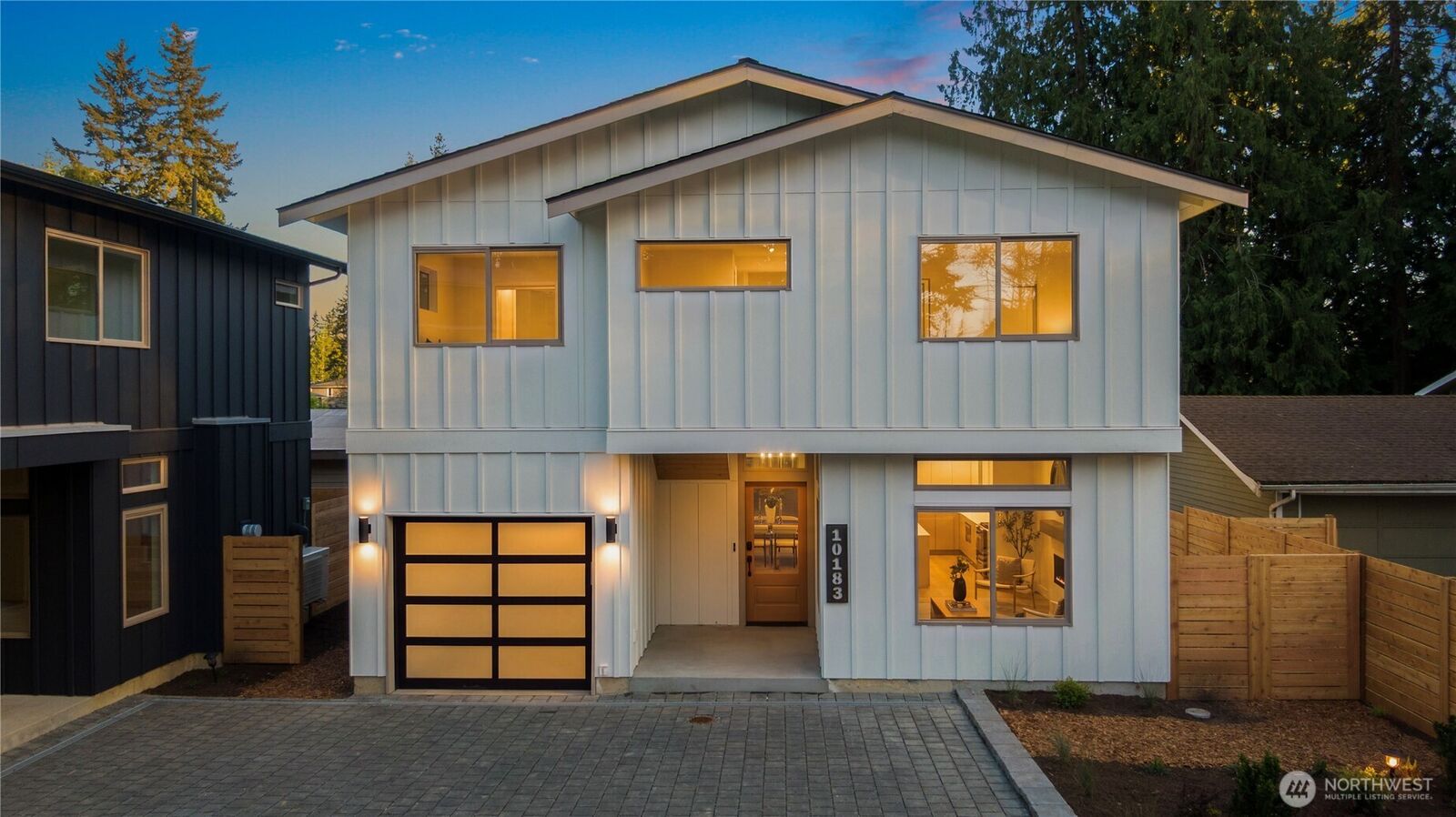Property Photo: 10183 NE 112th Place WA 98033