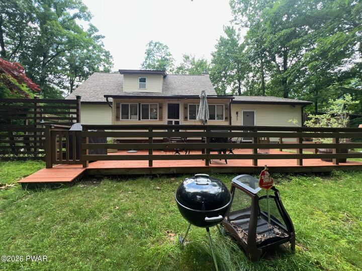 Property Photo:  113 Bailey Drive  PA 18324 
