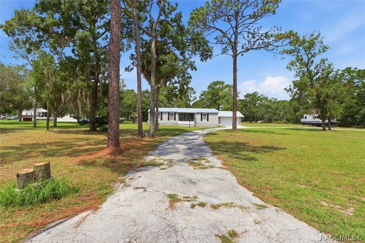Property Photo: 7230 S Sonata Avenue FL 34446