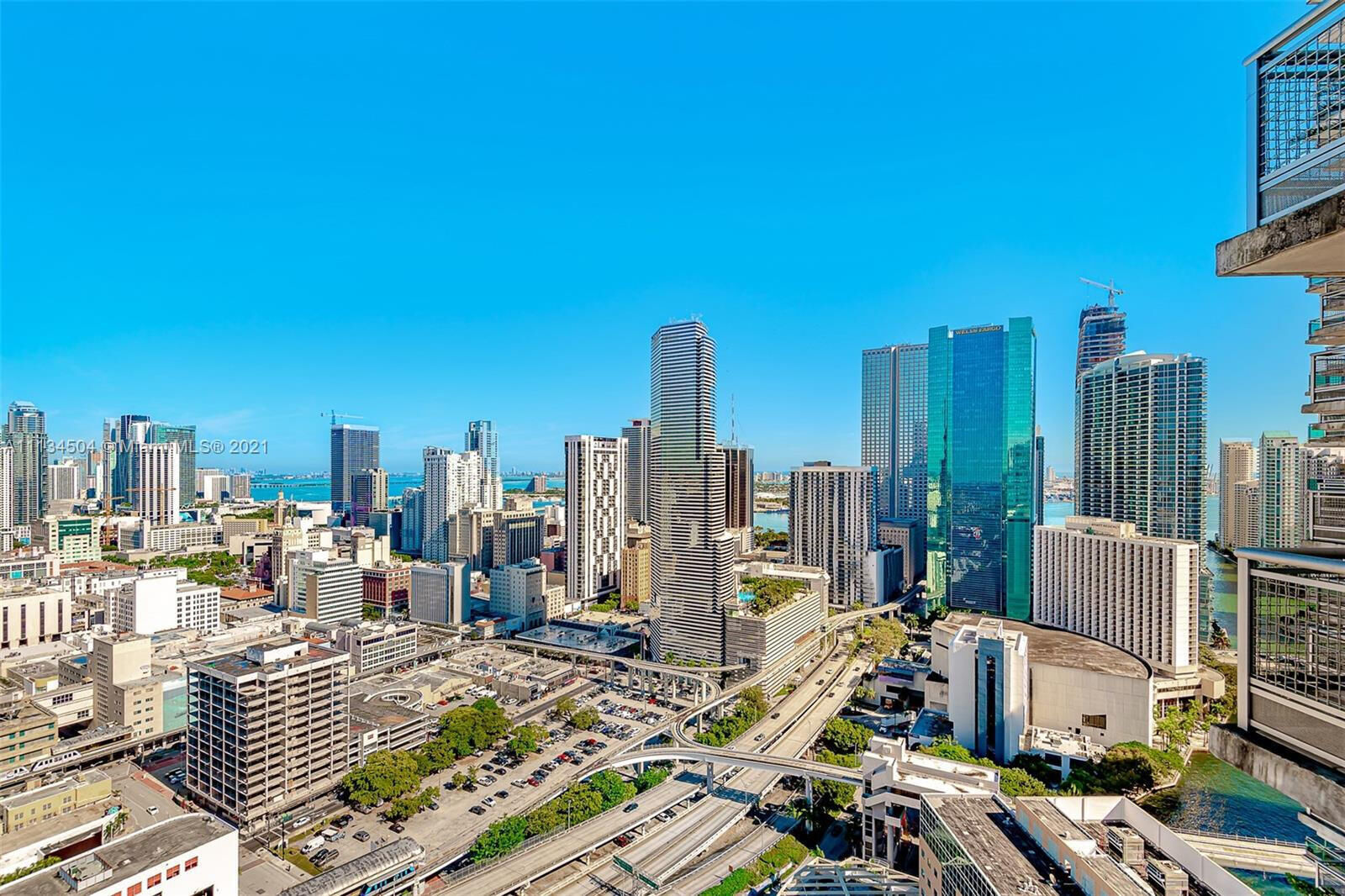 Property Photo:  350 S Miami Avenue 3711  FL 33130 