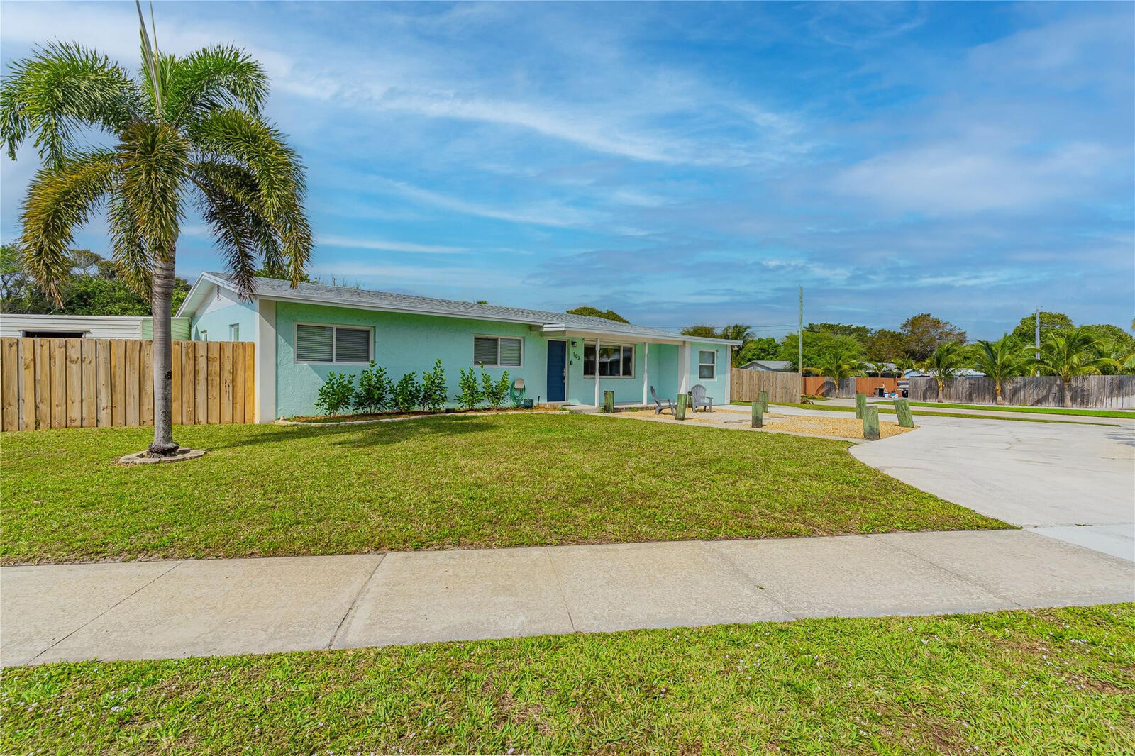 Property Photo: 103 S 11th Street FL 33462