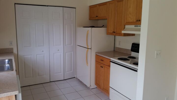 Property Photo:  460 Fleming Avenue  FL 33463 