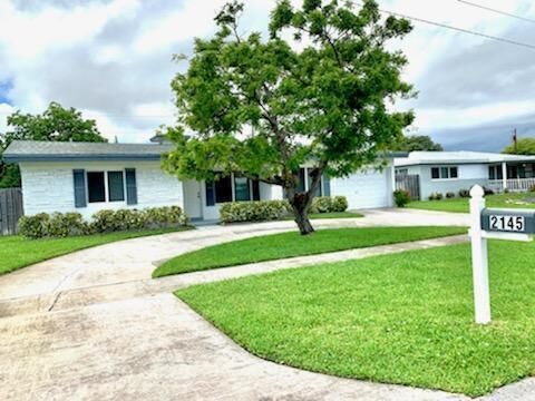 Property Photo:  2145 NE 4th Court  FL 33431 