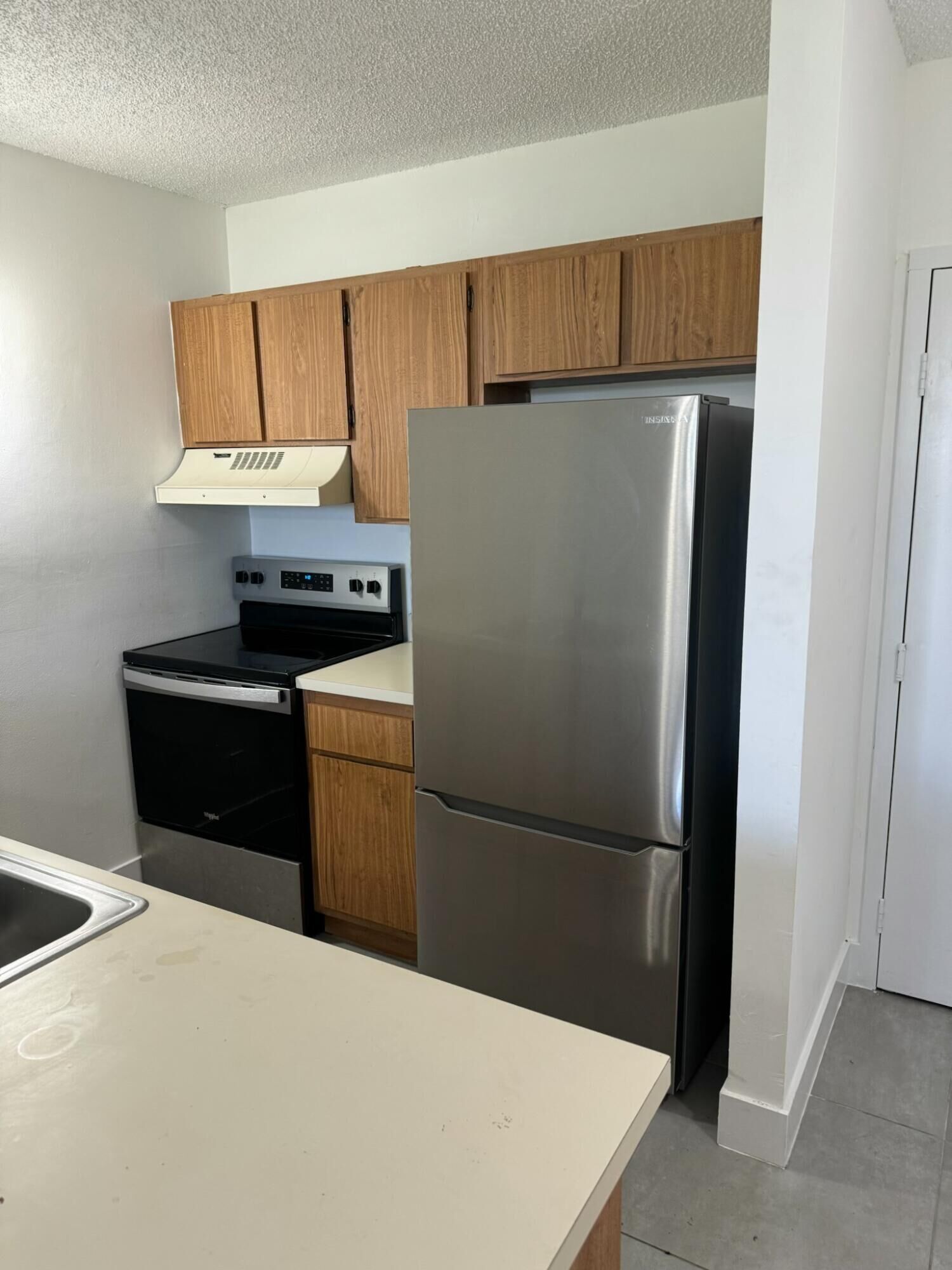 Property Photo: 2501 Riverside Drive 204-A FL 33065