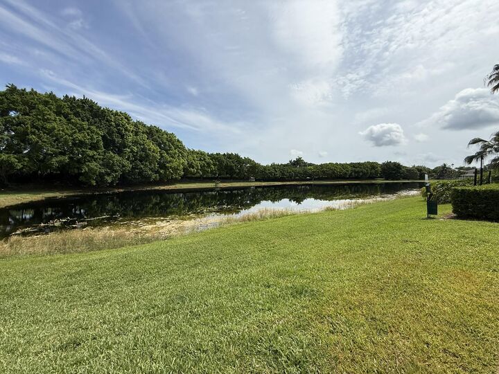 Property Photo:  3660 San Simeon Circle  FL 33331 