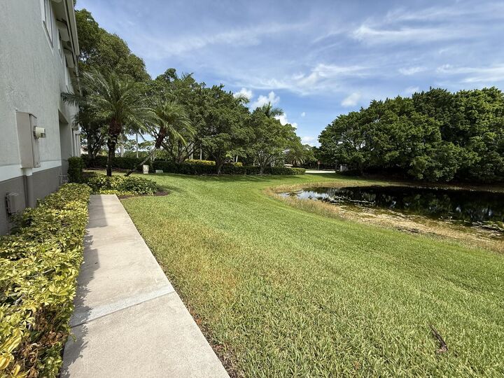Property Photo: 3660 San Simeon Circle FL 33331