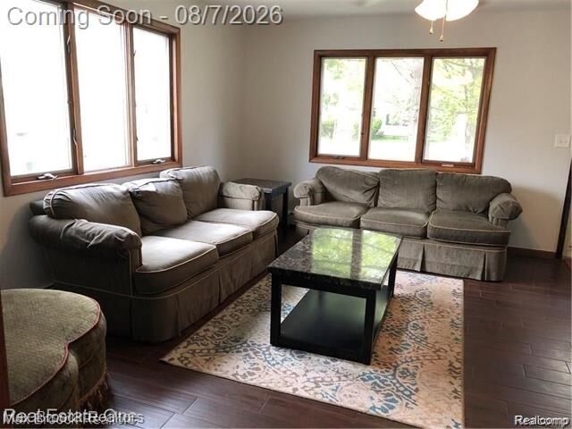 Property Photo:  1610 South Boulevard  MI 48104 