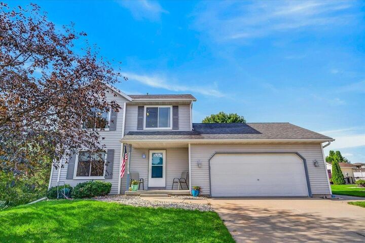Property Photo: 2141 Blue Heron Court WI 53589