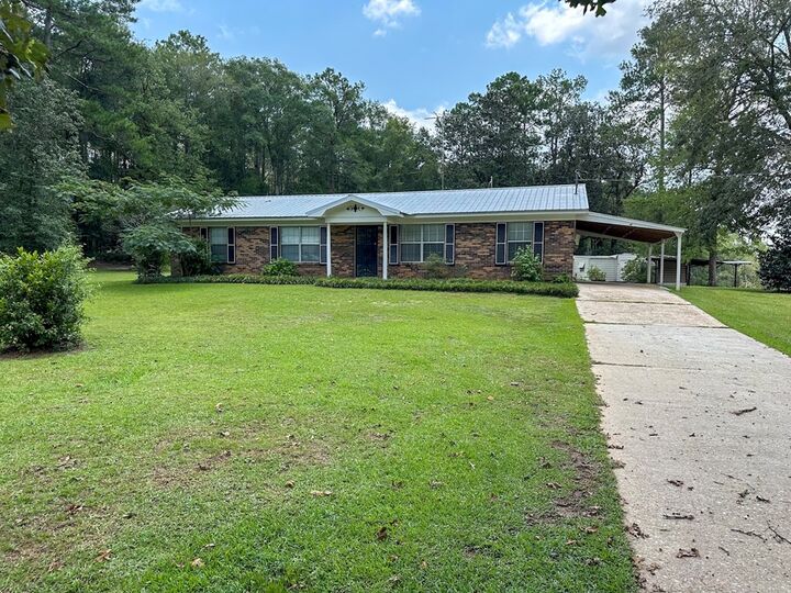 Property Photo:  7436 E Highway 27  AL 36360 