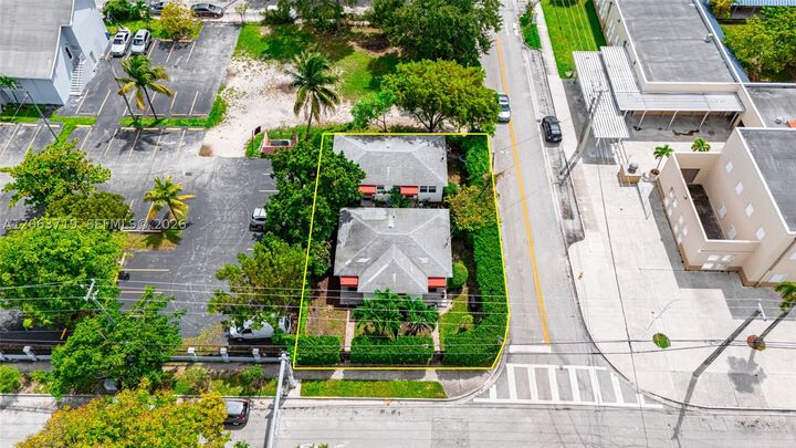 Property Photo:  150 NE 59th St  FL 33137 
