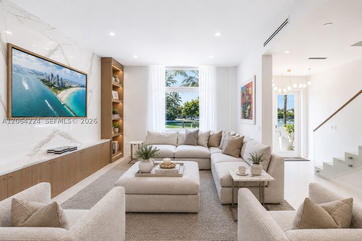 Property Photo:  6203 Laguna Path N  FL 33141 