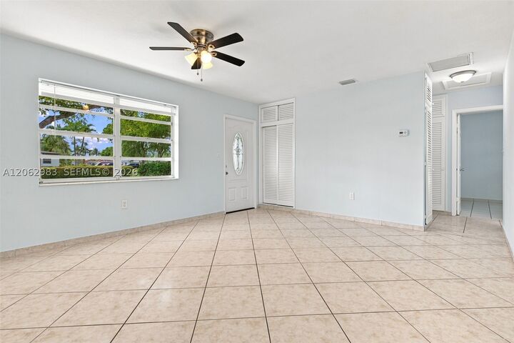 Property Photo:  200 N 69th Ter  FL 33024 