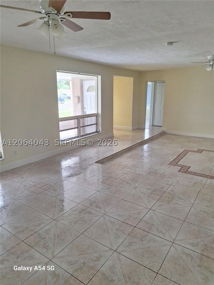 Property Photo: 711 SW 64th Pkwy 711 FL 33023