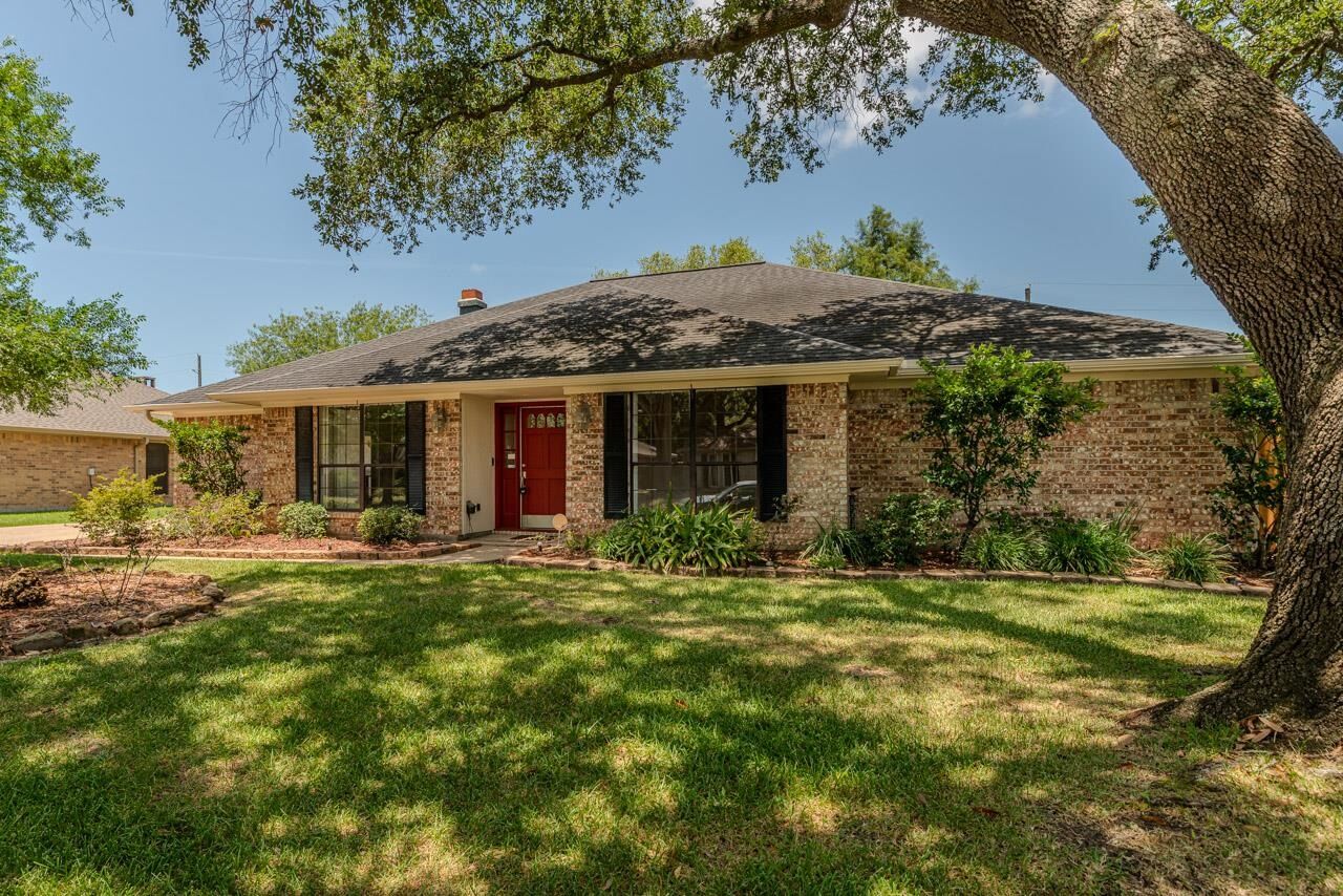 Property Photo:  6960 Blarney St  TX 77706 