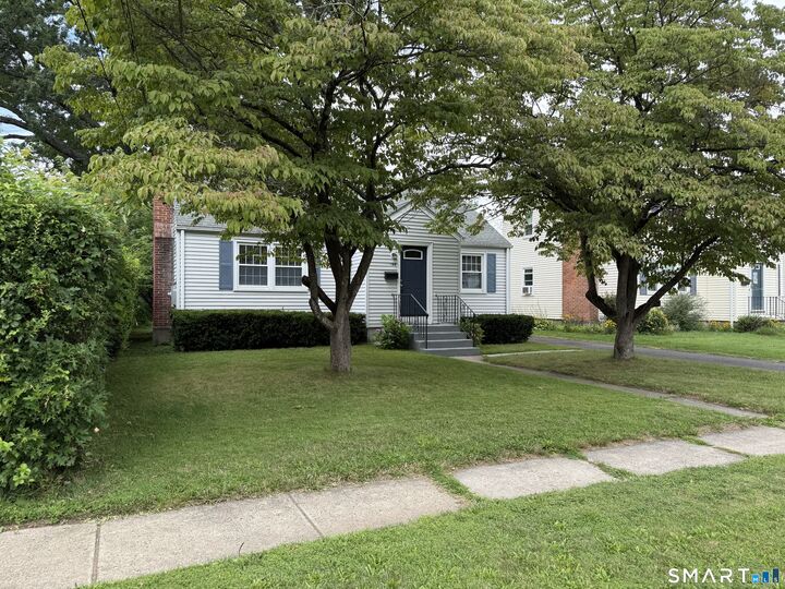 Property Photo: 144 Edgemont Avenue CT 06110