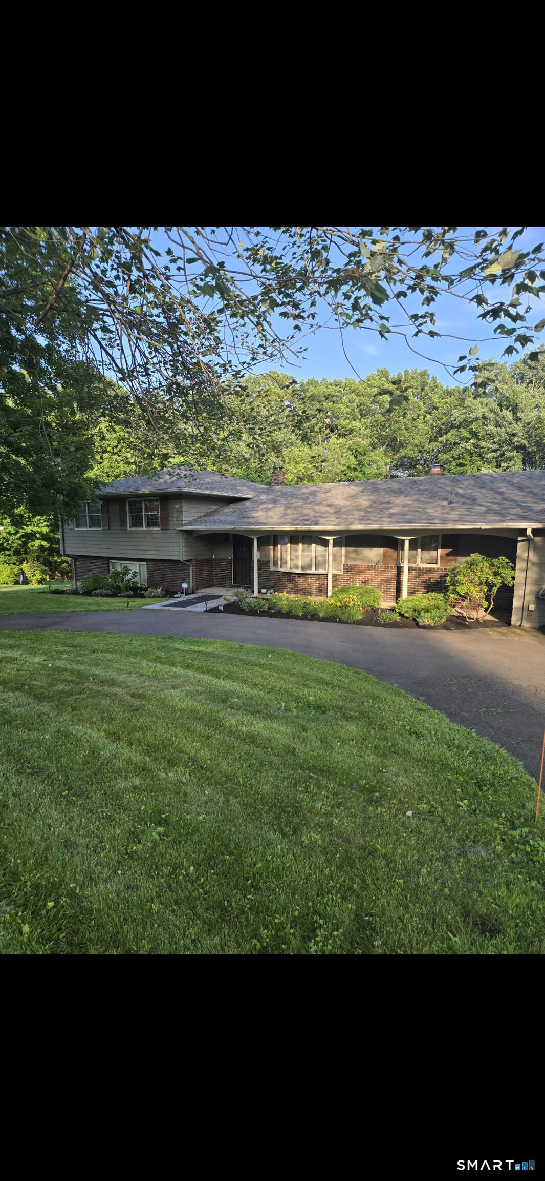 Property Photo:  54 Country Hills Road  CT 06414 