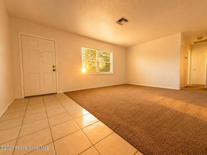 Property Photo: 105 Primrose Lane SE FL 32901