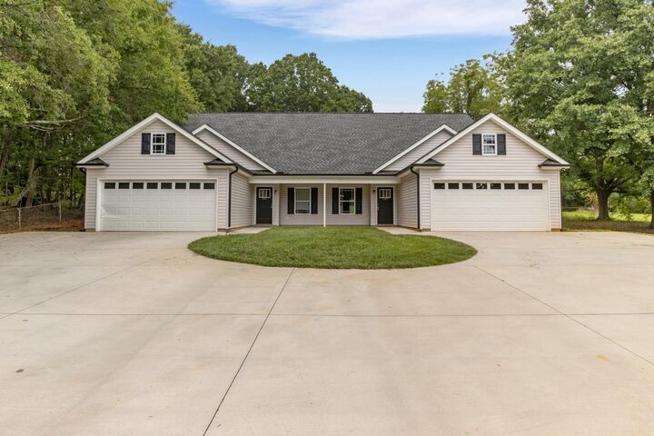Property Photo:  141 Sandifer Road ***  SC 29303 