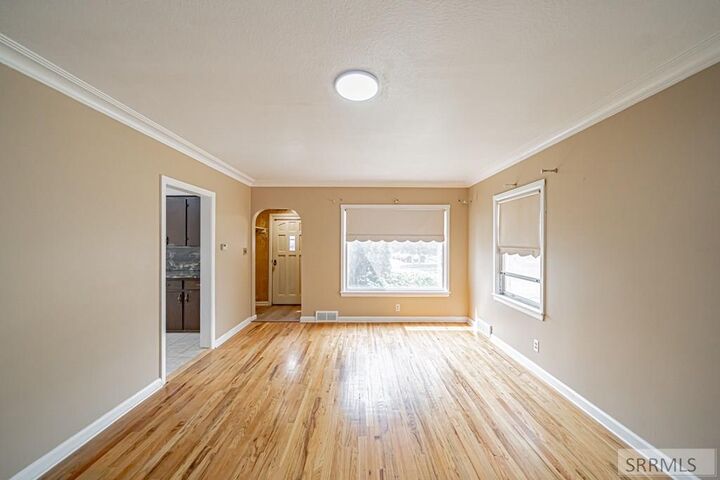 Property Photo:  475 E 5th Street  ID 83402 