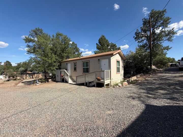 Property Photo:  615 West Street  AZ 86305 