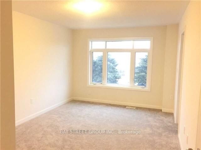 Property Photo:  45 Longshore Way  ON L1N 0M1 