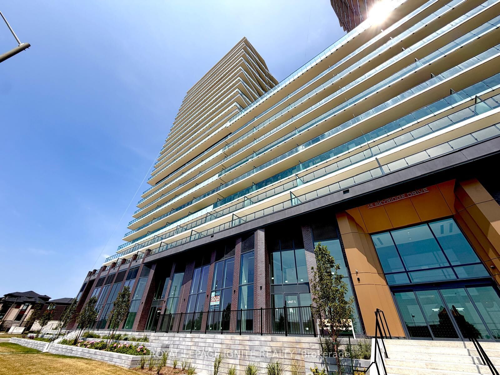 Property Photo:  15 Skyridge Drive 2301  ON L6P 4S3 