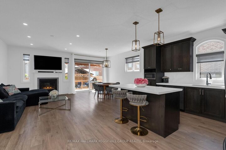 Property Photo: 5 Wood Crescent ON L3W 0M5