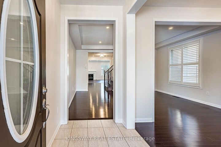 Property Photo: 323 Cochrane Terrace ON L9T 8C8