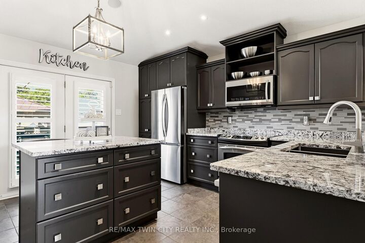 Property Photo: 47 Deerpark Avenue ON N3R 8B1