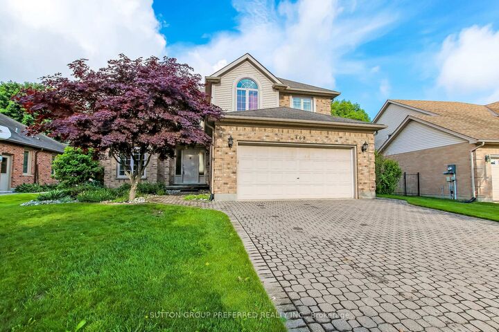 Property Photo: 462 Ambleside Drive ON N6G 4W9