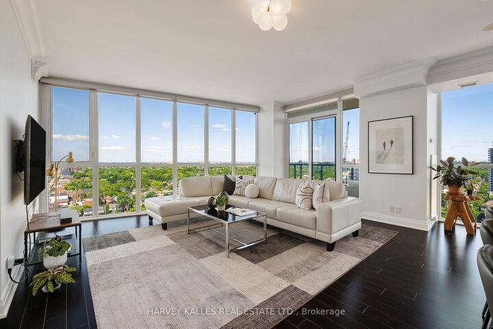 Photo de la propriété: 530 St Clair Avenue W 1602 ON M6C 0A2