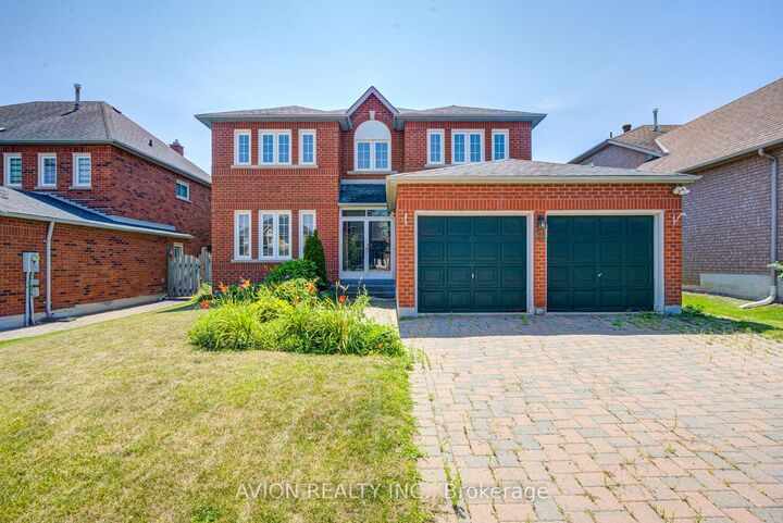 29 Charrington Crescent — photo 1